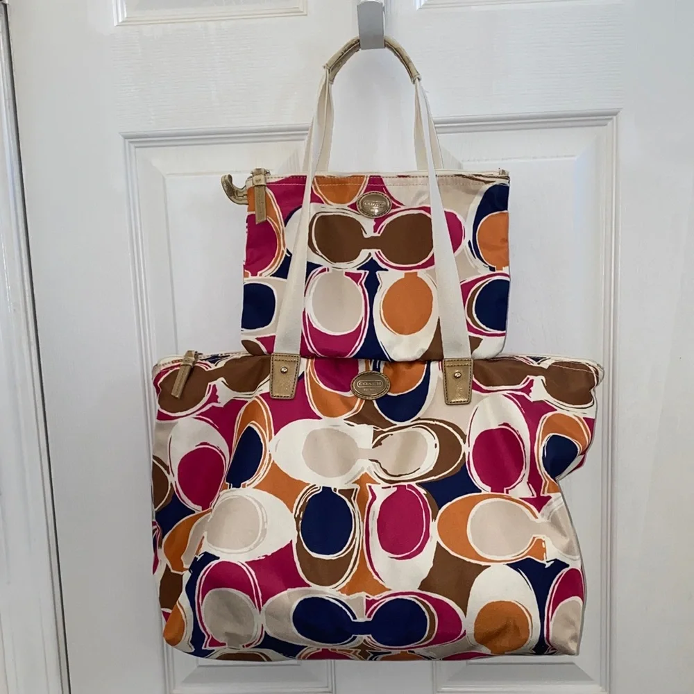 Coach Weekender Bag - Picture 1 of 17